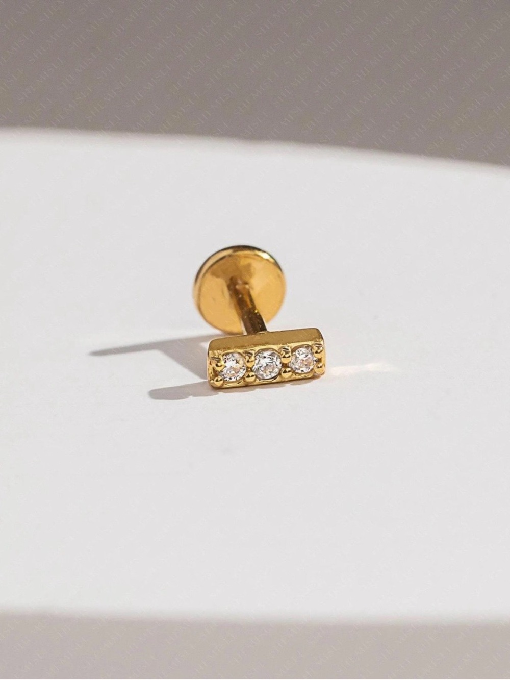 Tiny CZ Bar Threadless Flatback Nose Stud Gold 18G 5mm Surgical Steel Like New